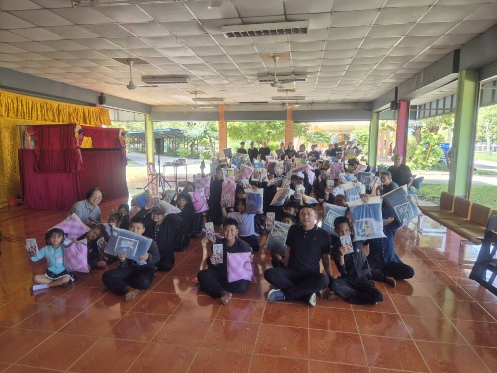 International E-Commerce Leader BuyFactory.direct Donates 900+ Kids Bedding Sets to Underprivileged Schools in Thailand