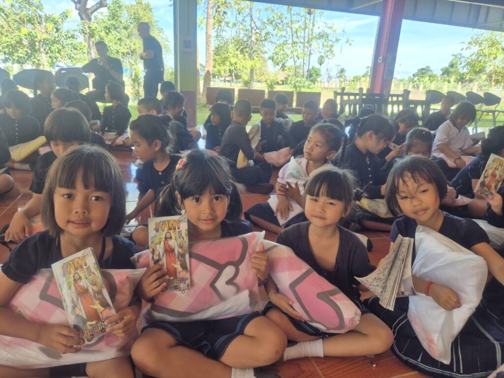 international bed linen donation to thailand children